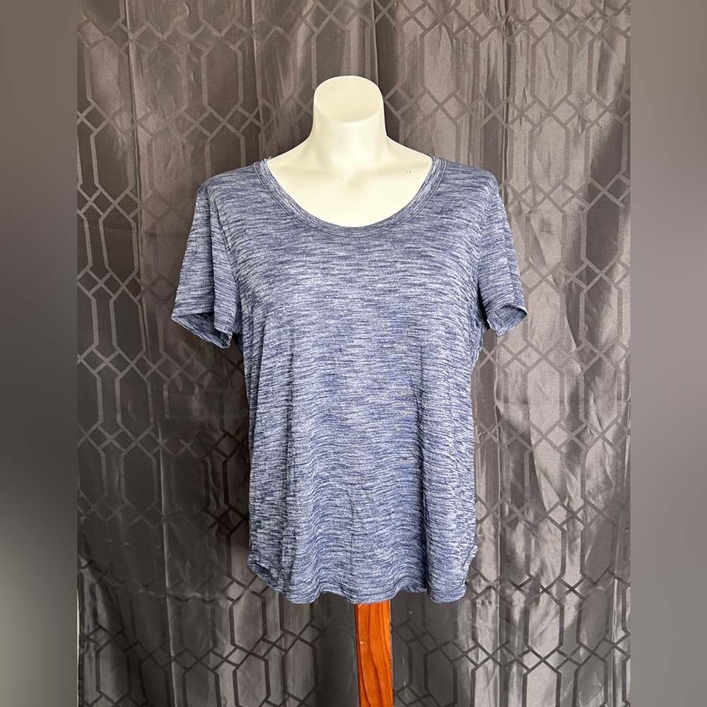 Lululemon top